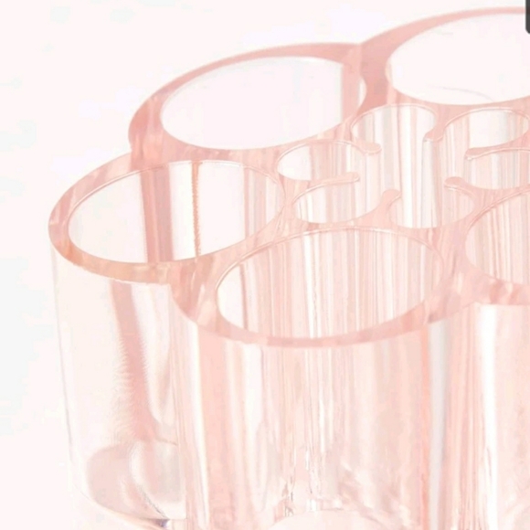 Acrylic Makeup holder. - Picture 4 of 16